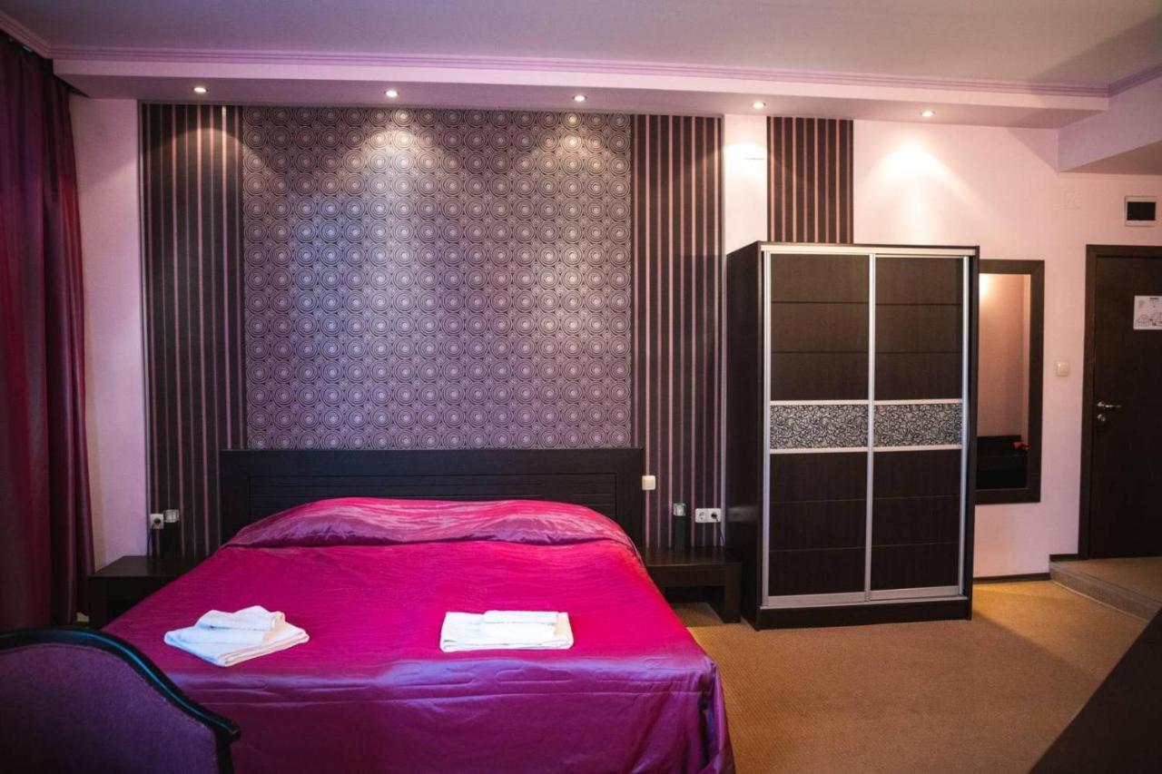 Hotel Ezeroto Stara Zagora Ngoại thất bức ảnh