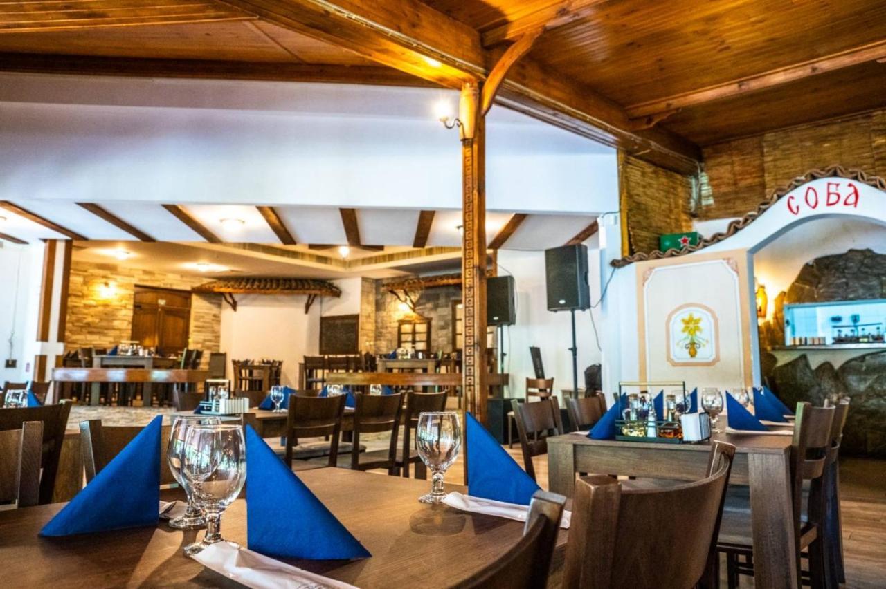 Hotel Ezeroto Stara Zagora Ngoại thất bức ảnh
