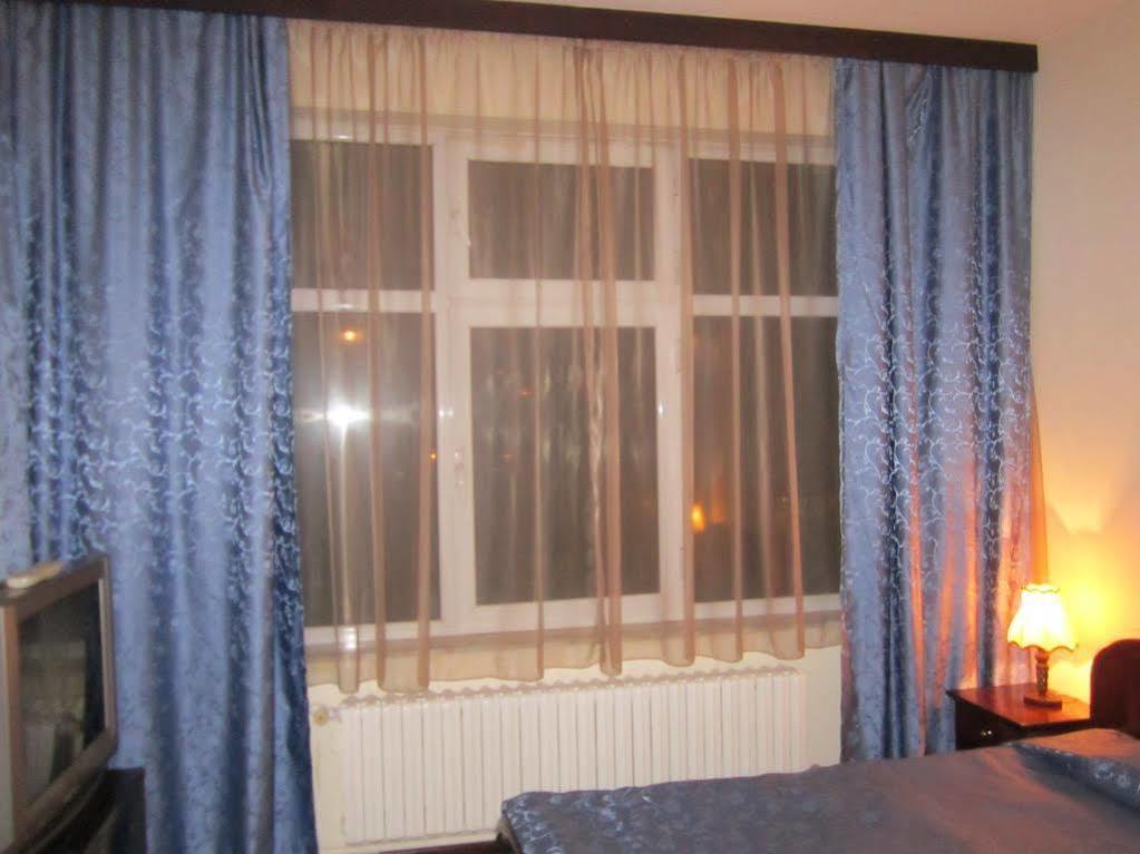 Hotel Ezeroto Stara Zagora Ngoại thất bức ảnh