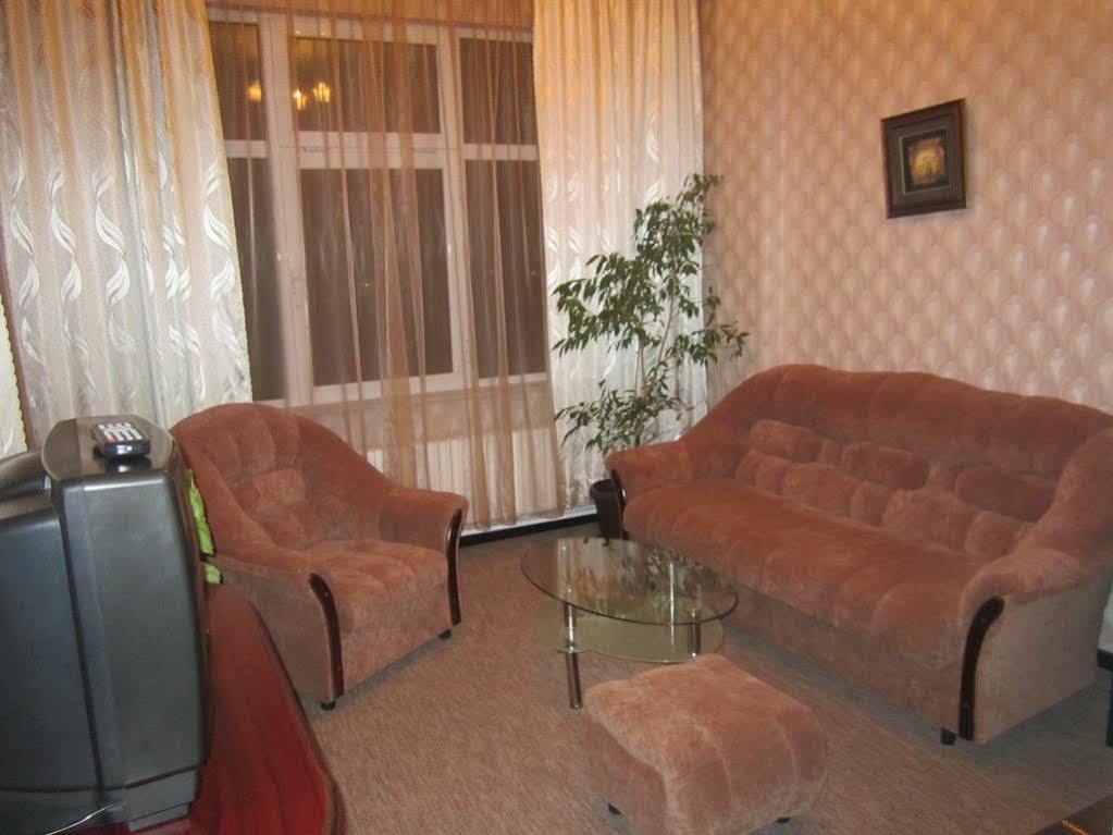Hotel Ezeroto Stara Zagora Ngoại thất bức ảnh